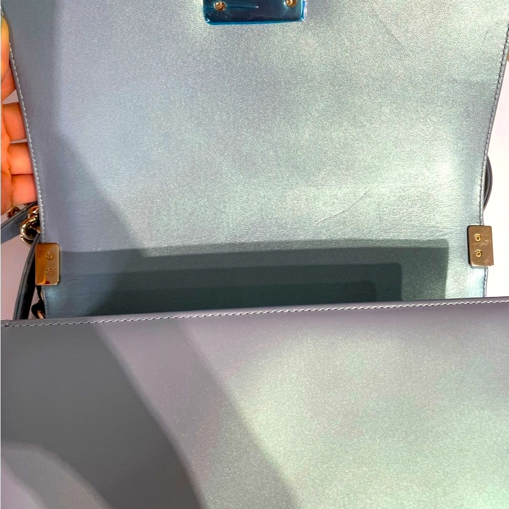 Elegant Blue Quilted Shoulder Bag - Picture 6 of 16